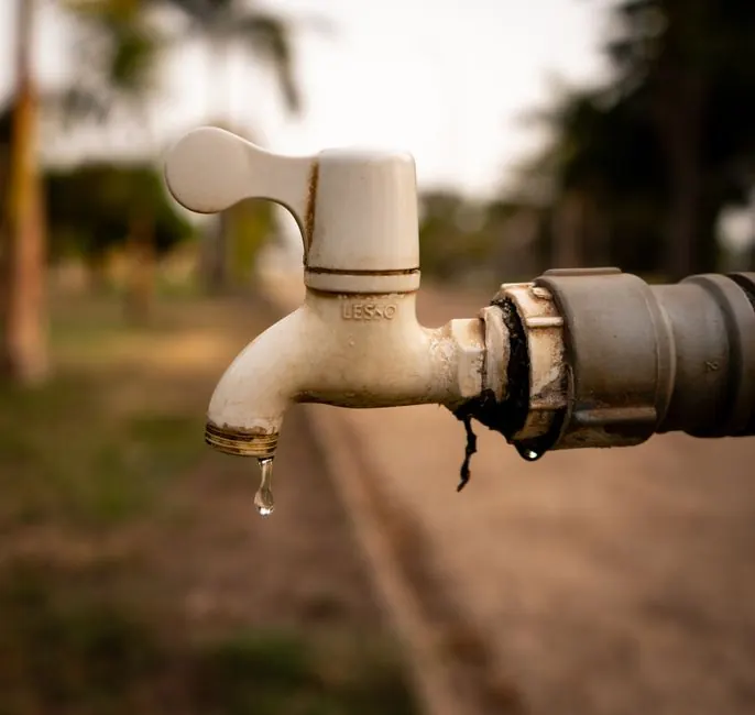 Outdoor hose bib dripping water